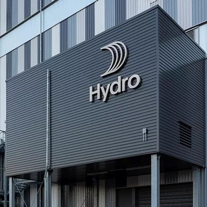 44802430_1950356035080010_1788879257745752064_n 404x WebP